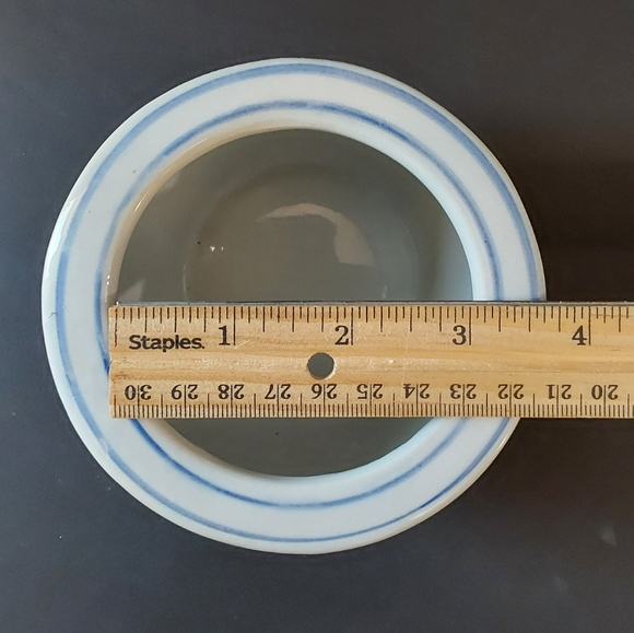 VINTAGE Chinese Ceramic Vase - Picture 6 of 8